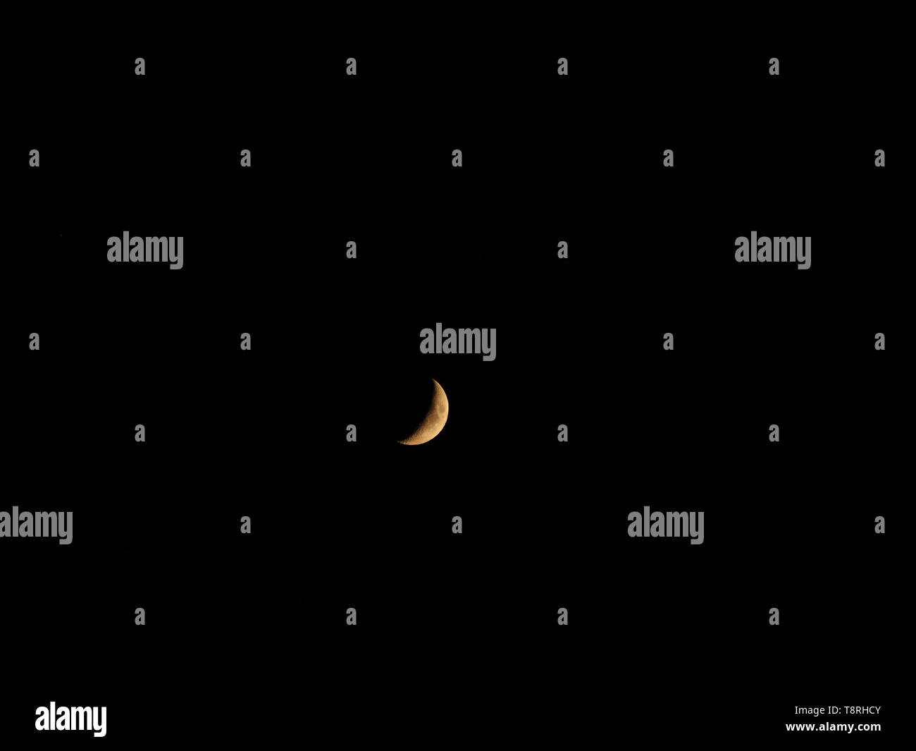 Moon's waxing Crescent am Himmel in der nördlichen Hemisphäre Stockfoto