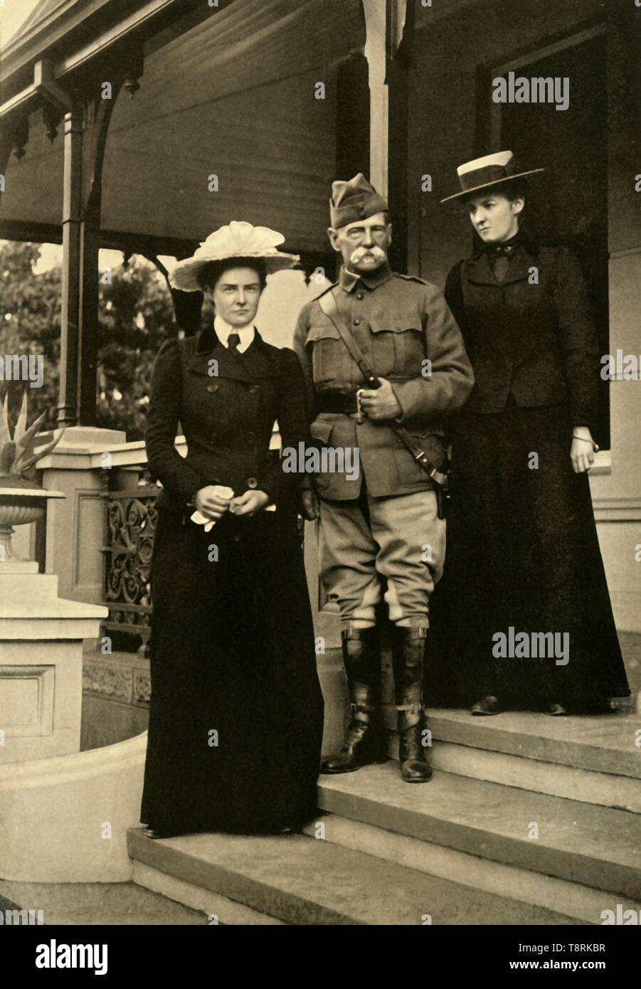 "Lord Roberts und seine Töchter in Pretoria", 1900, (1901). Schöpfer: Horace Walter Nicholls. Stockfoto