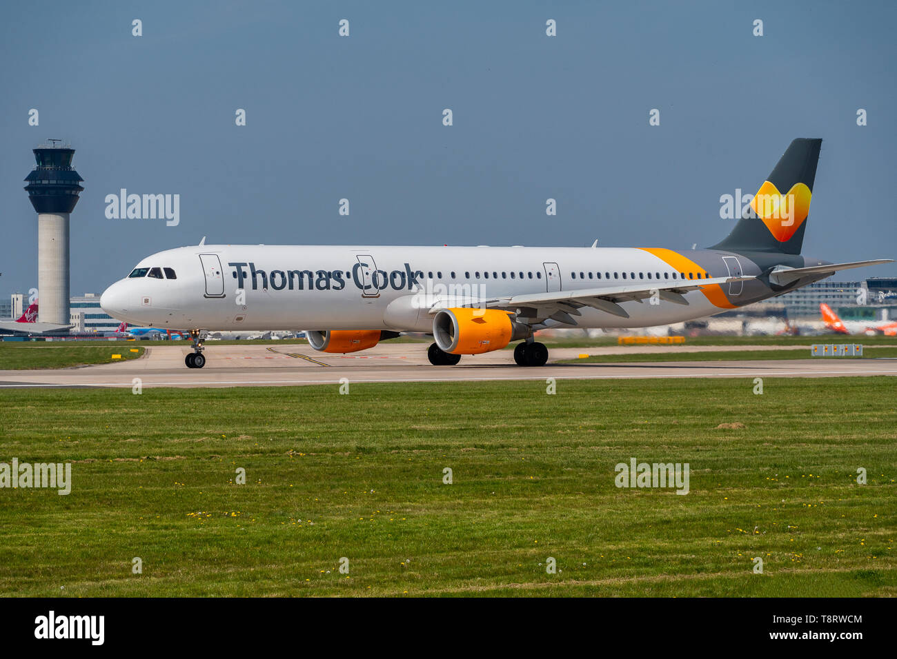 MANCHESTER, Großbritannien - 20 April, 2019: Thomas Cook Airbus A321 bereit für Start Stockfoto