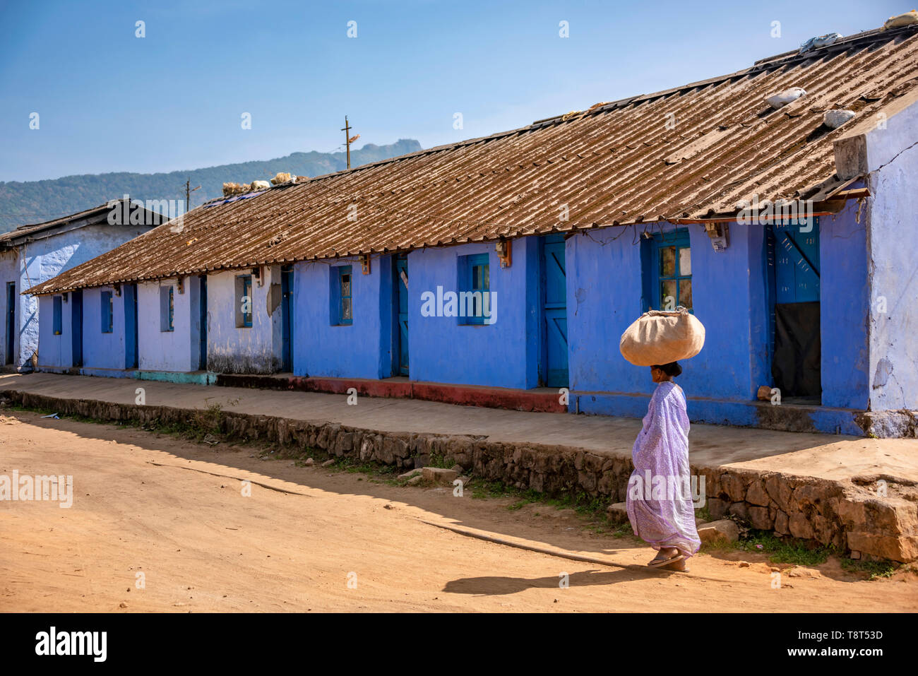 Horizontale Ansicht von Tee Plantage Dorf in Munnar, Indien. Stockfoto