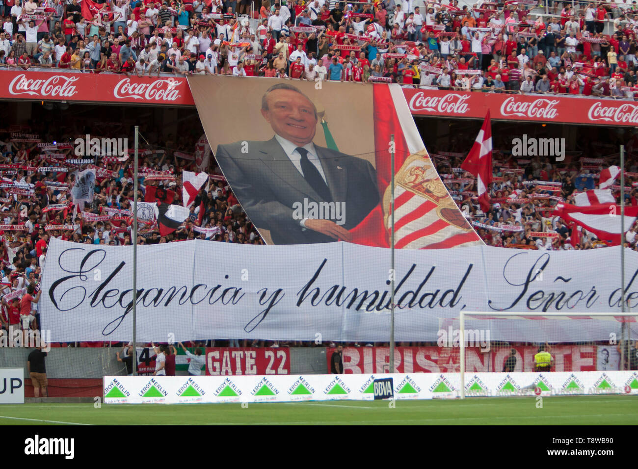 Anhänger des FC Sevilla vor dem Spiel der Liga (BBVA) zwischen dem FC Sevilla und Elche CF Ramon Sanchez Pizjuan Stadion am 18. Mai 2014 in Sevilla, Spanien Stockfoto