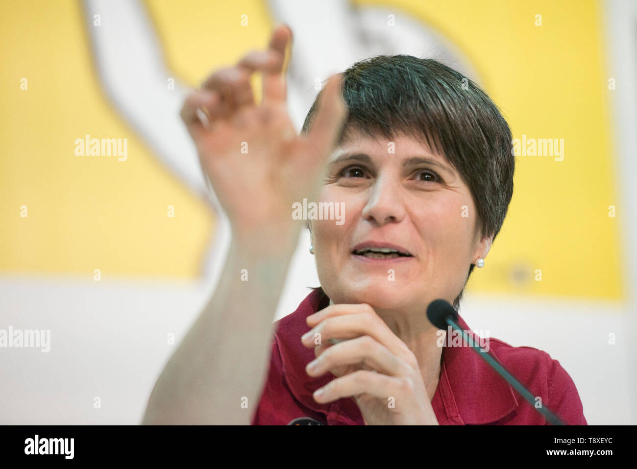 Turin, Piemont, Italien. 9. Mai, 2019. Turin, Italy-May 9, 2019: Samantha Cristoforetti während der Einweihung der Turin International Book Fair Credit: Stefano Guidi/ZUMA Draht/Alamy leben Nachrichten Stockfoto