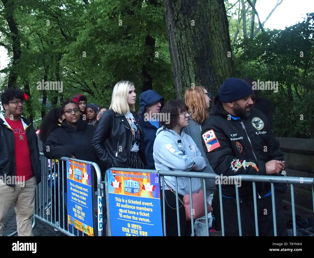 Mai 15, 2019 - New York, New York, USA - ABC Good Morning America Konzertreihe hosts ein kostenloses Konzert in der New Yorker Central Park. K-Pop Band BTS ist ein sieben Mitgliedstaaten Koreanische junge Band in Seoul im Jahr 2013 gebildet. 1000 Der fans lagerten für mehrere Tag zu erhalten, um das Konzert zu sehen. (Bild: © Bruce Cotler/Kugel Fotos über ZUMA Draht) Stockfoto