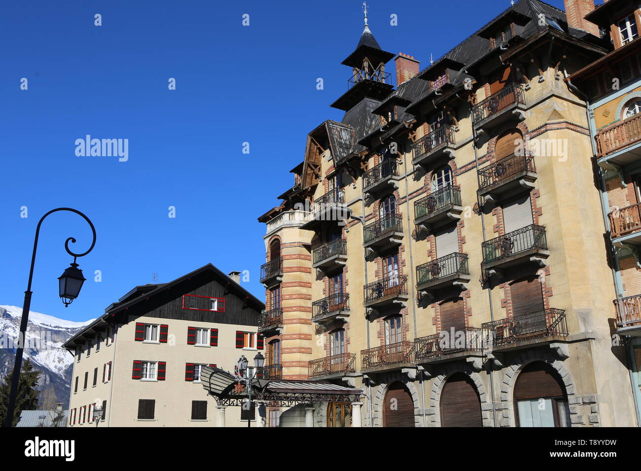 Fassaden d'immeubles. Saint-Gervais-les-Bains. Haute-Savoie. Frankreich. Stockfoto