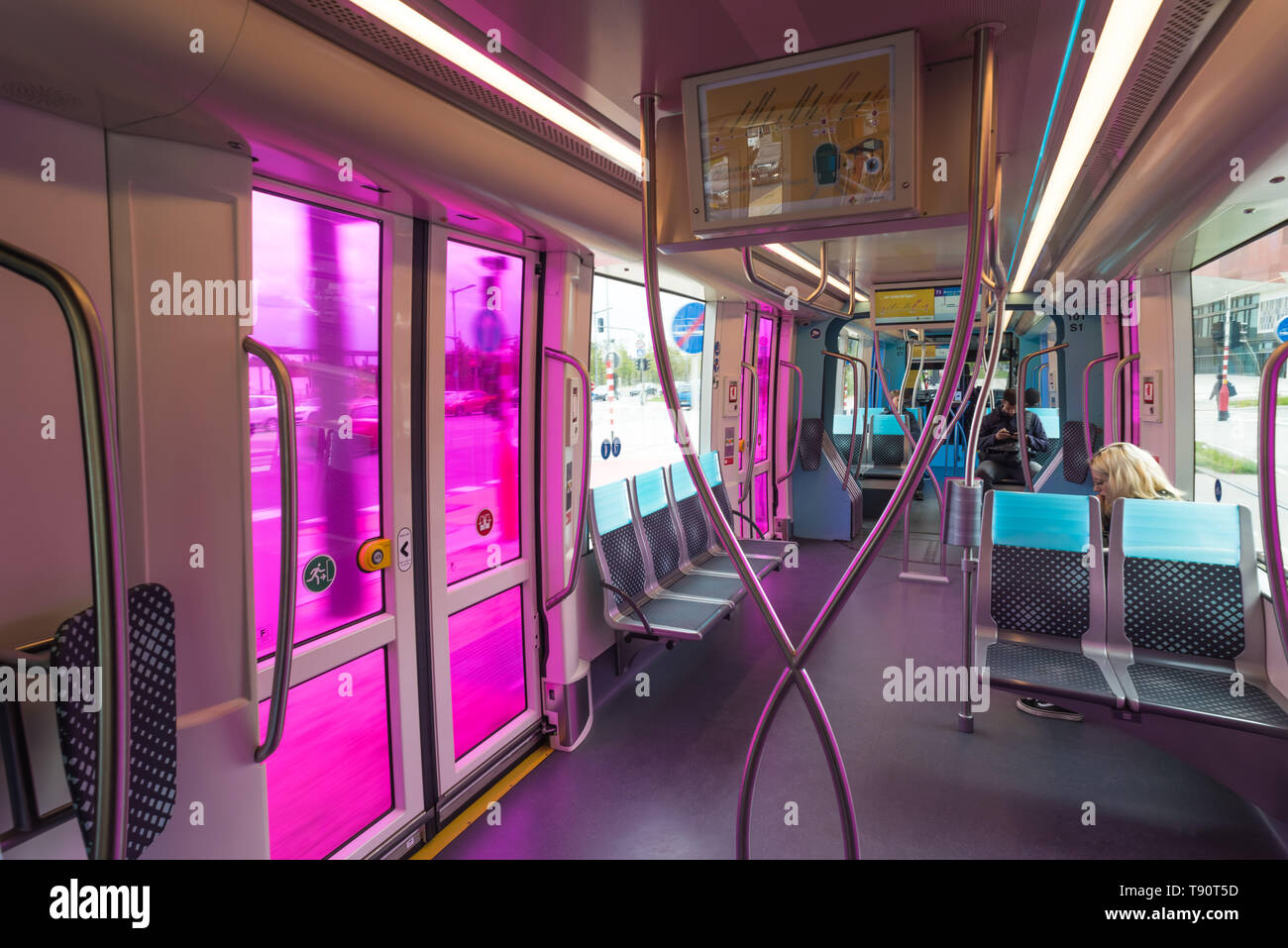 Stater Straßenbahn (Dt.: Städtische Straßenbahn) ist die Bahnlinie der luxemburgischen Hauptstadt Luxemburg, sterben bin 10 sterben. Dezember 2017 eröffnet wurde. D Stockfoto