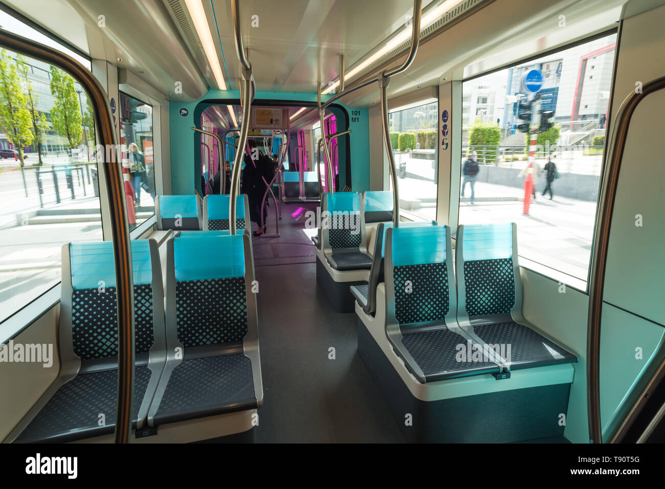 Stater Straßenbahn (Dt.: Städtische Straßenbahn) ist die Bahnlinie der luxemburgischen Hauptstadt Luxemburg, sterben bin 10 sterben. Dezember 2017 eröffnet wurde. D Stockfoto