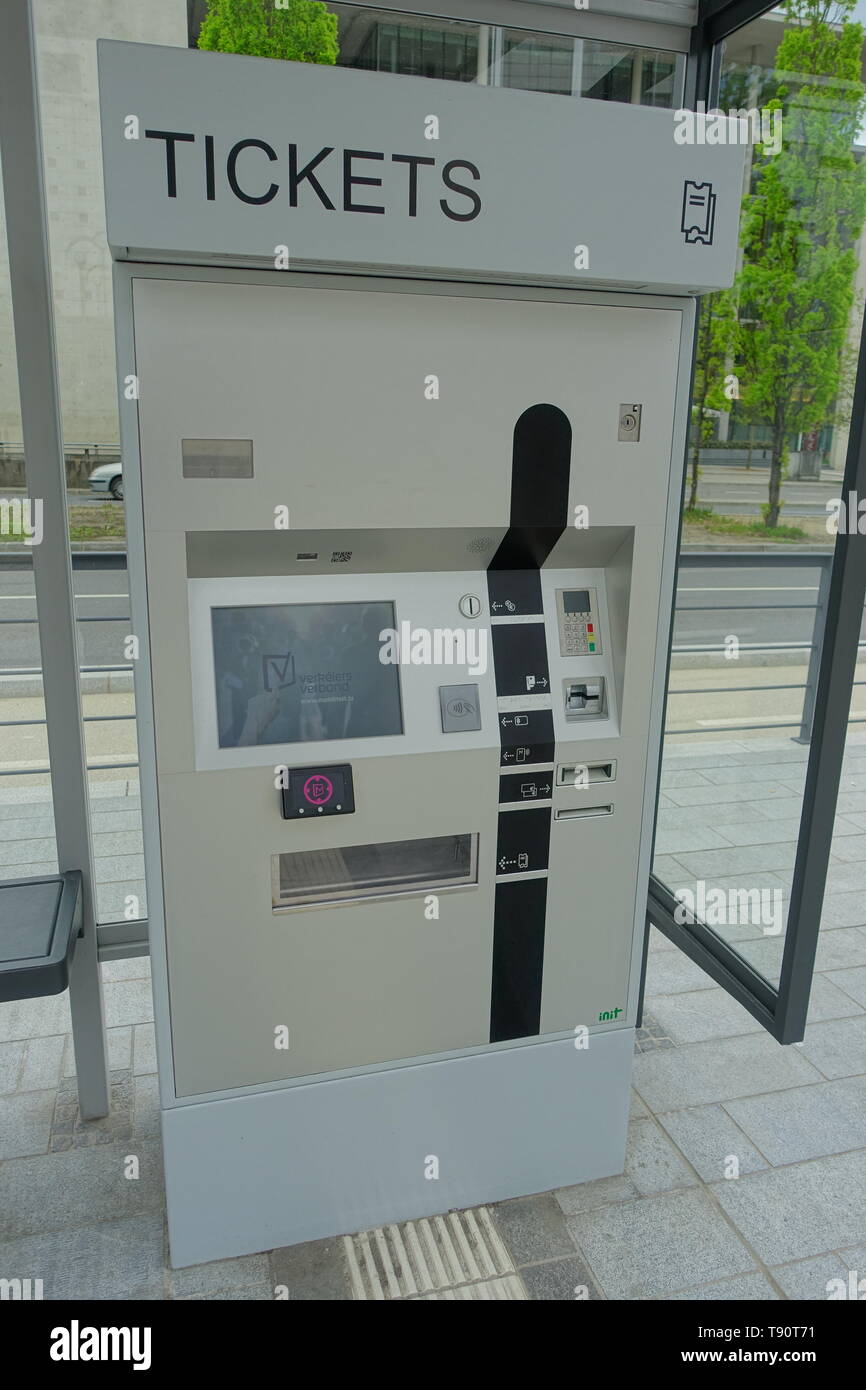 Stater Straßenbahn (Dt.: Städtische Straßenbahn) ist die Bahnlinie der luxemburgischen Hauptstadt Luxemburg, sterben bin 10 sterben. Dezember 2017 eröffnet wurde. D Stockfoto