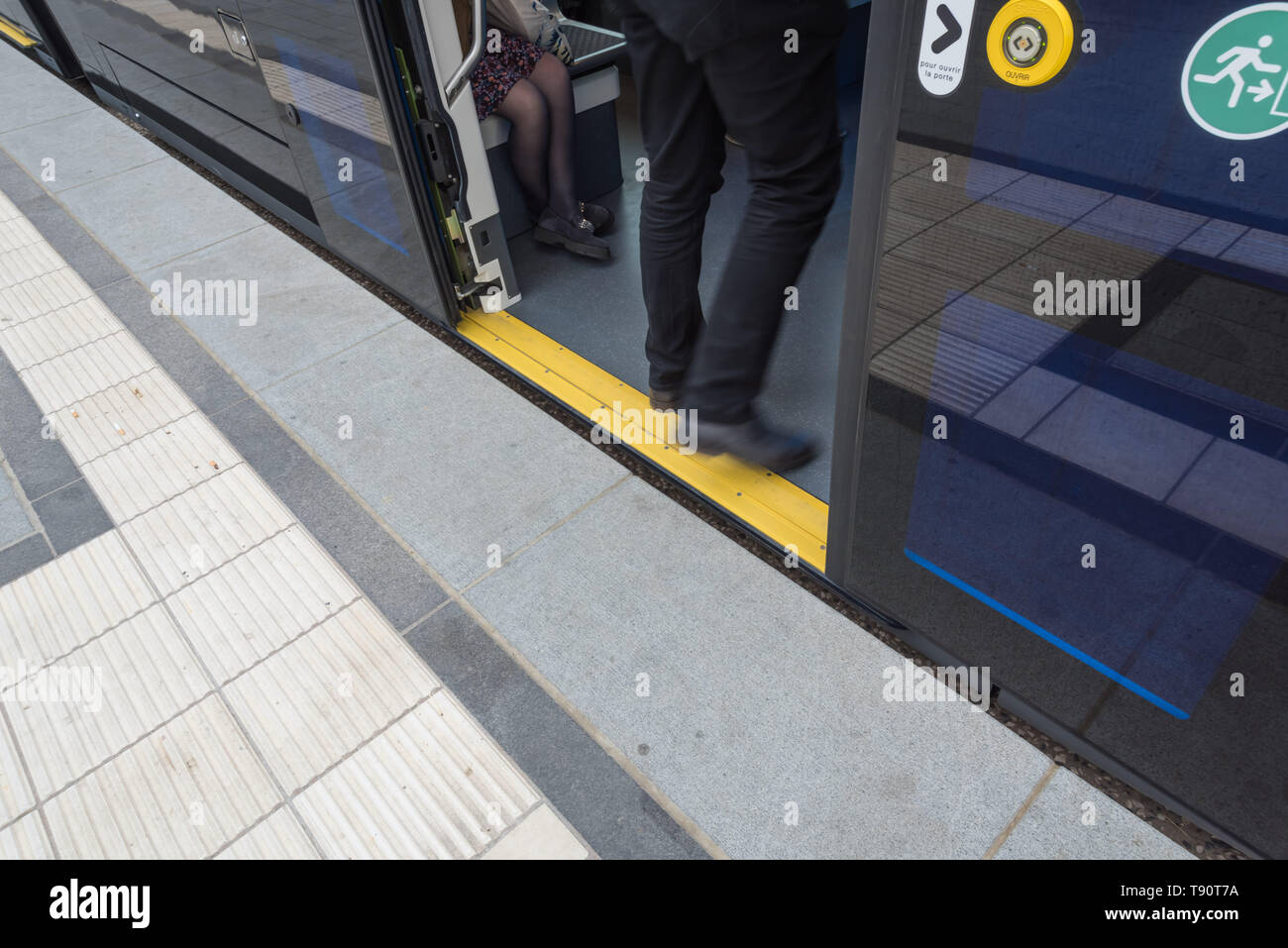 Stater Straßenbahn (Dt.: Städtische Straßenbahn) ist die Bahnlinie der luxemburgischen Hauptstadt Luxemburg, sterben bin 10 sterben. Dezember 2017 eröffnet wurde. D Stockfoto