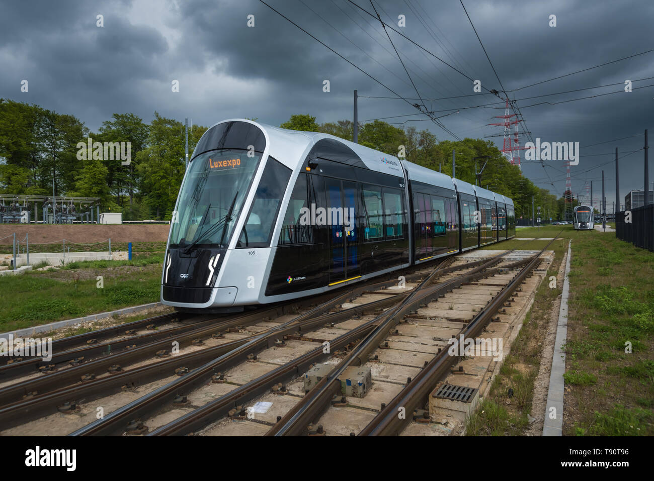 Stater Straßenbahn (Dt.: Städtische Straßenbahn) ist die Bahnlinie der luxemburgischen Hauptstadt Luxemburg, sterben bin 10 sterben. Dezember 2017 eröffnet wurde. D Stockfoto