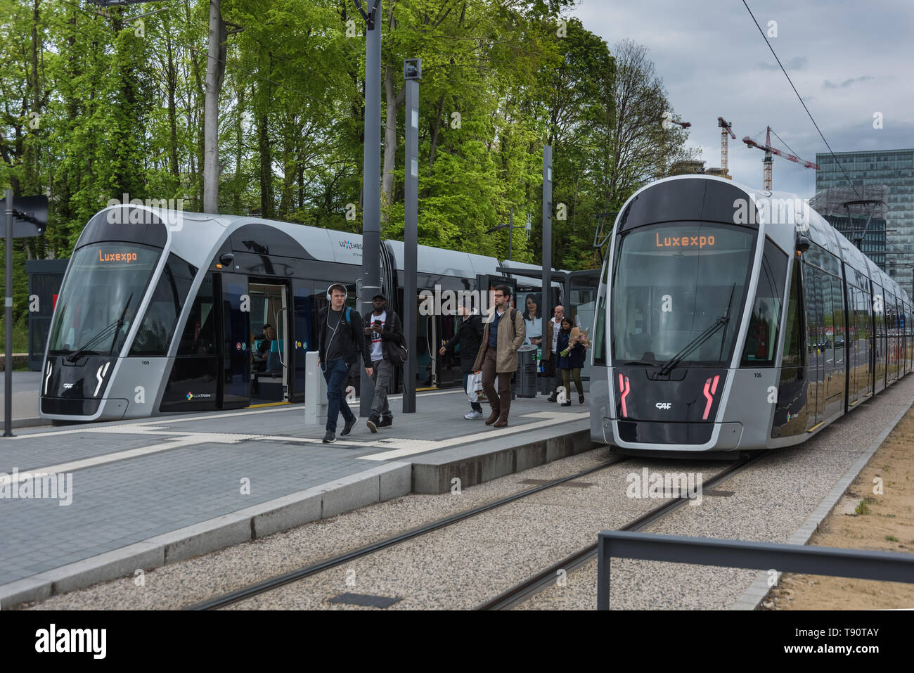 Stater Straßenbahn (Dt.: Städtische Straßenbahn) ist die Bahnlinie der luxemburgischen Hauptstadt Luxemburg, sterben bin 10 sterben. Dezember 2017 eröffnet wurde. D Stockfoto