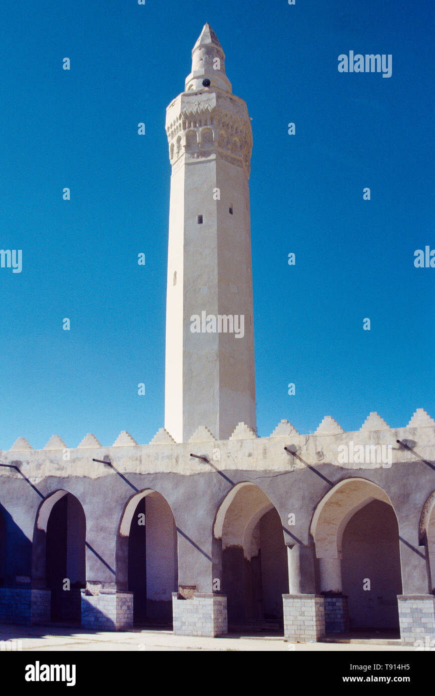 Die Taiz Jemen Al-Janad Moschee ist eine der ältesten noch erhaltenen und gilt als die erste Moschee im Jemen Stockfoto
