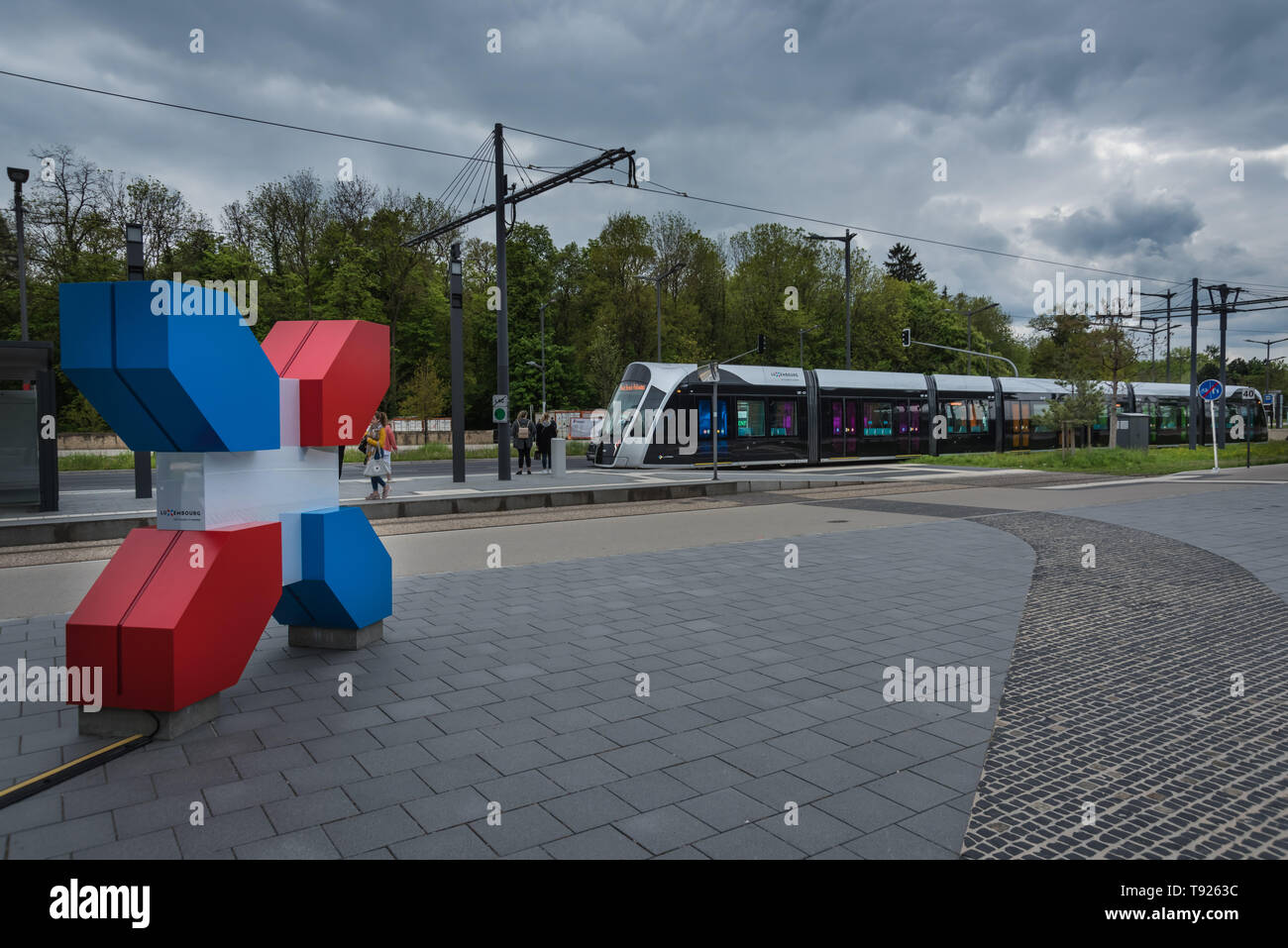 Stater Straßenbahn (Dt.: Städtische Straßenbahn) ist die Bahnlinie der luxemburgischen Hauptstadt Luxemburg, sterben bin 10 sterben. Dezember 2017 eröffnet wurde. D Stockfoto