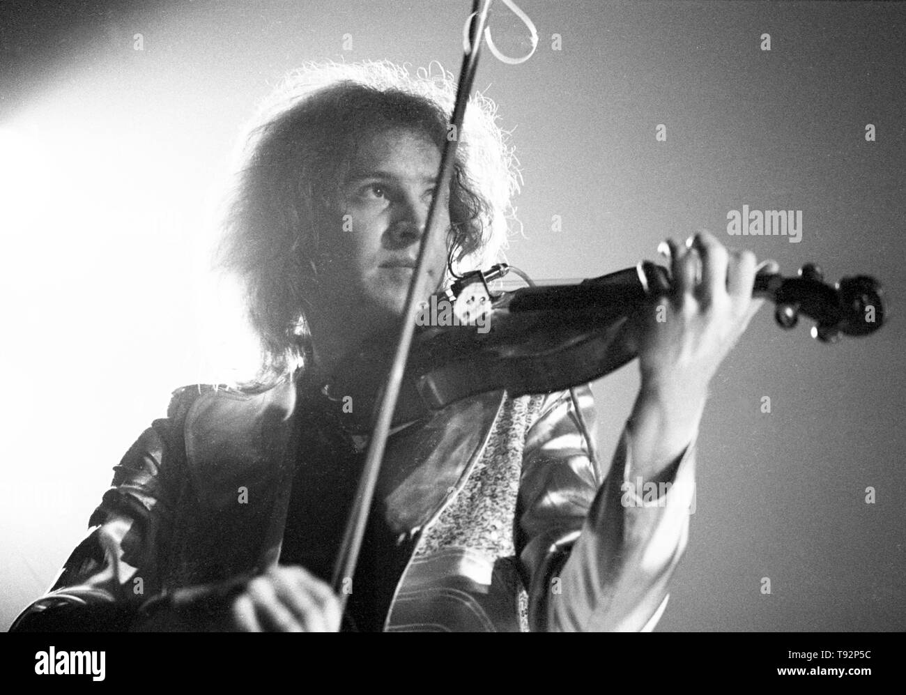 Amsterdam, Niederlande, 31. März: Eddy Jobson von King Crimson führt live auf der Bühne im Concertgebouw in Amsterdam, Niederlande, am 31. März 1973 (Foto von Gijsbert Hanekroot) Stockfoto