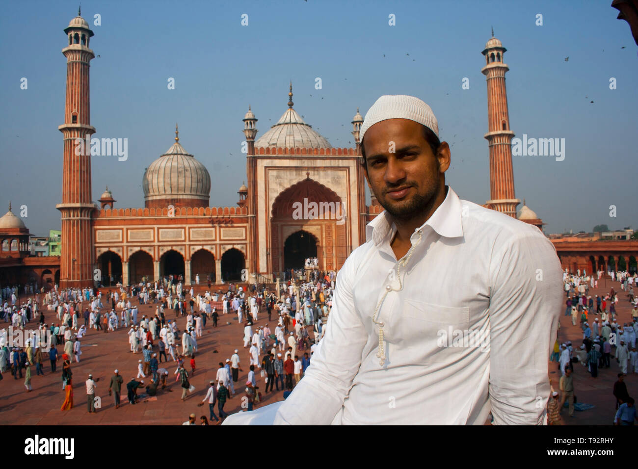 Porträt einer muslimischen Mann auf Jama Masjid, Meena Basar Chandni Chowk, Delhi, 16. Oktober 2013 Sitzung Stockfoto