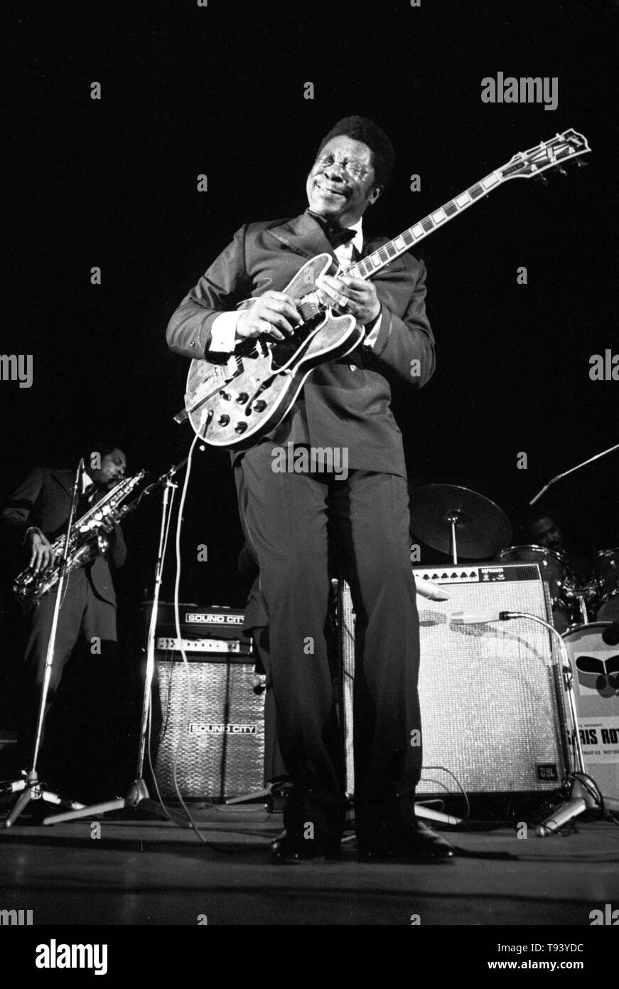 Amsterdam, Niederlande - 1. Januar: American Blues Gitarrist und Sänger B.B. König führt im Concertgebouw in Amsterdam, Niederlande, Leben in 1972. (Foto von Gijsbert Hanekroot) Stockfoto