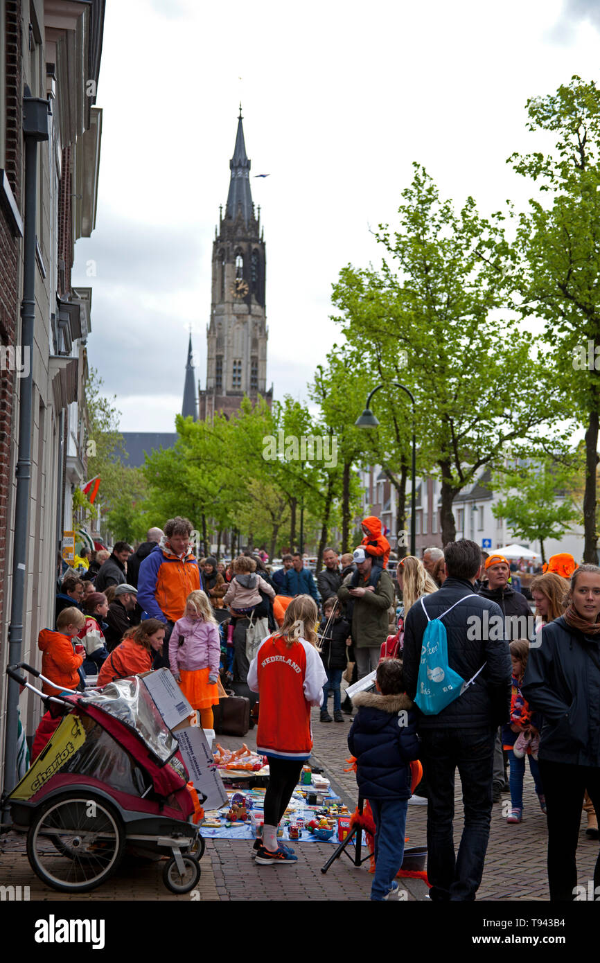 King's Tag, lokale Leute verkaufen von Ständen, Delft, Holland, Niederlande, Europa Stockfoto