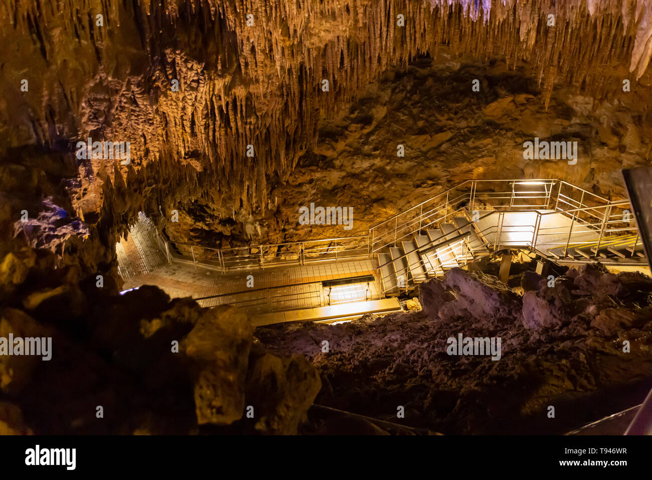 Unterirdische Höhlen von Okinawa, Japan - 15. Mai 2019: Gyokusendo Höhle Stockfoto