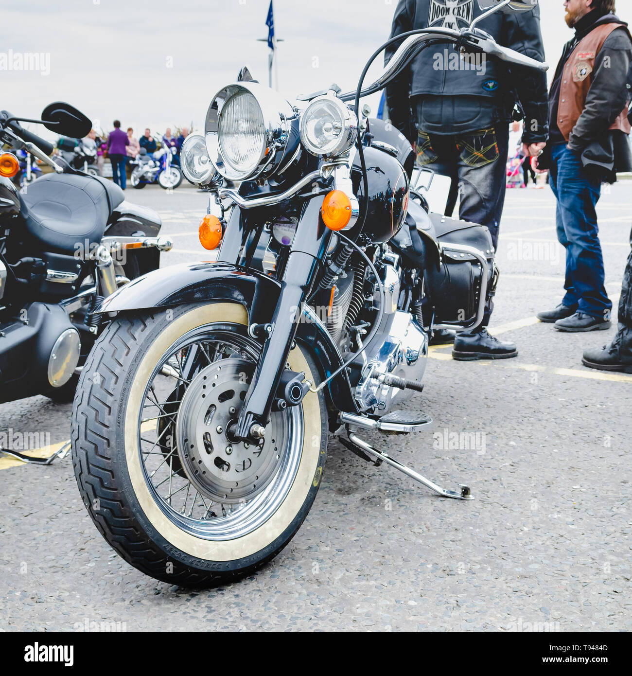 Carrickfergus, County Antrim - 17. April 2011: Eine anschauliche redaktionelle Bild zeigt eine hoch poliert, verchromt, Harley-Davidson Motorrad. Stockfoto