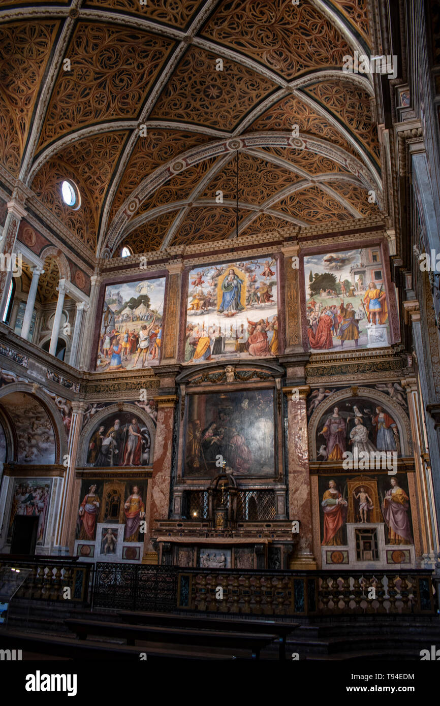 Italien: in San Maurizio al Monastero Maggiore, eine Kirche, wie die Sixtinische Kapelle von Mailand, Altarbild und die Trennwand im Bereich der Gläubigen bekannt Stockfoto