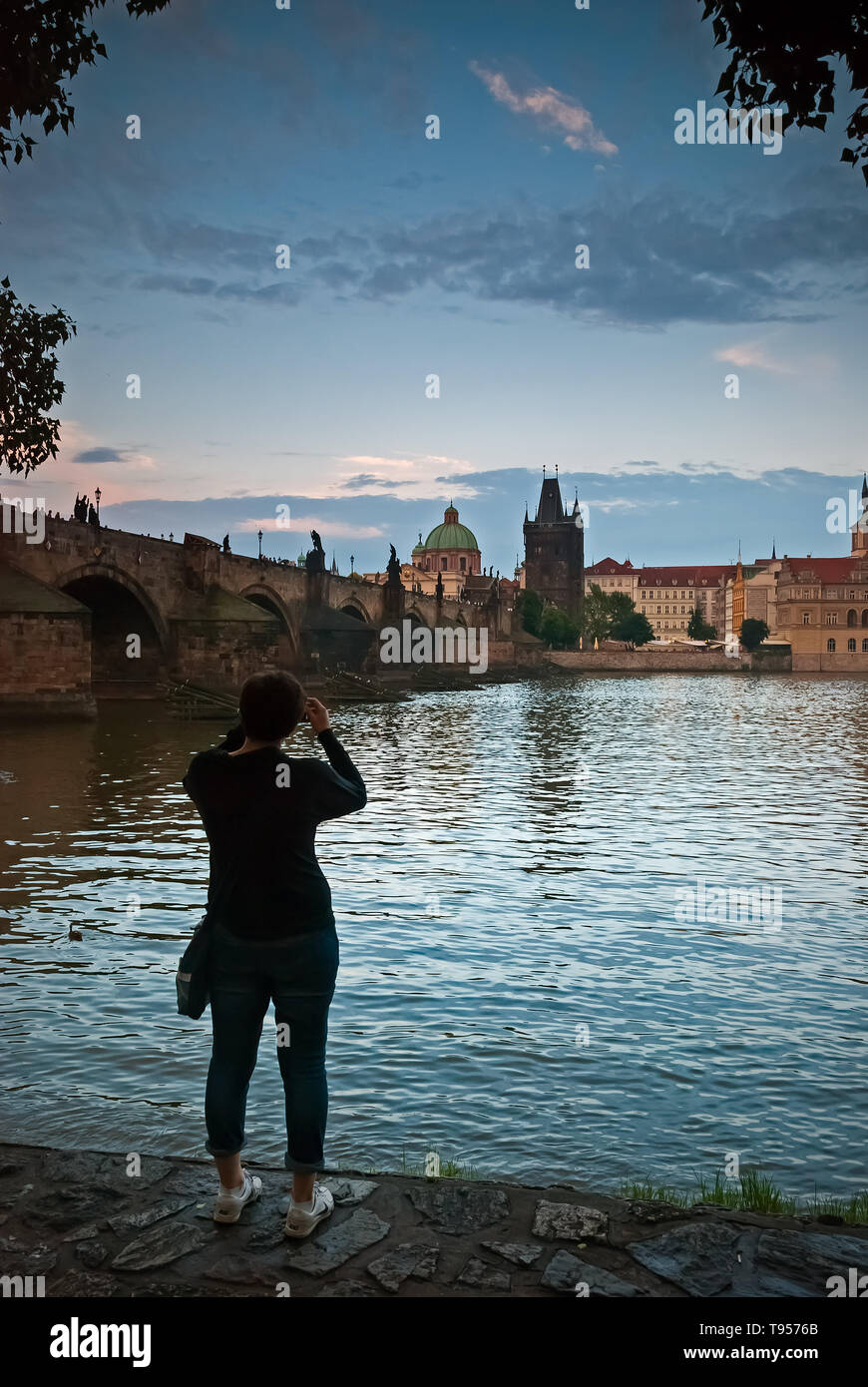 Die Karlsbrücke (Karlův most) Tschechien: in Prag Stockfoto