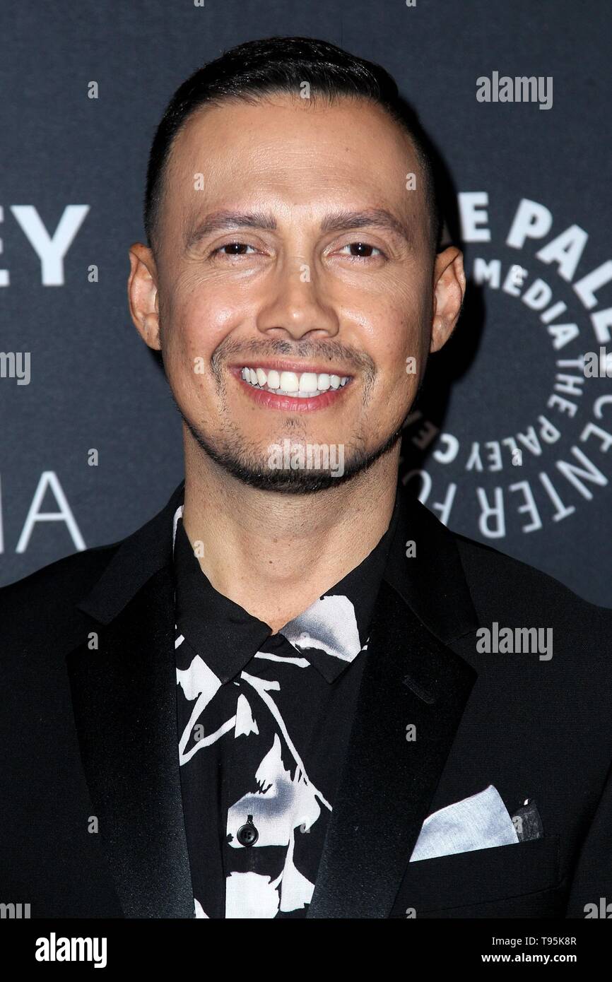 Louis Sandoval in der Ankunftshalle für die paley Ehrungen: Tribut an Lgbtq + Leistungen im Fernsehen anlässlich des 50-jährigen Bestehens der Stonewall, Ziegfeld Ballroom, New York, NY, 15. Mai 2019. Foto: Steve Mack/Everett Collection Stockfoto