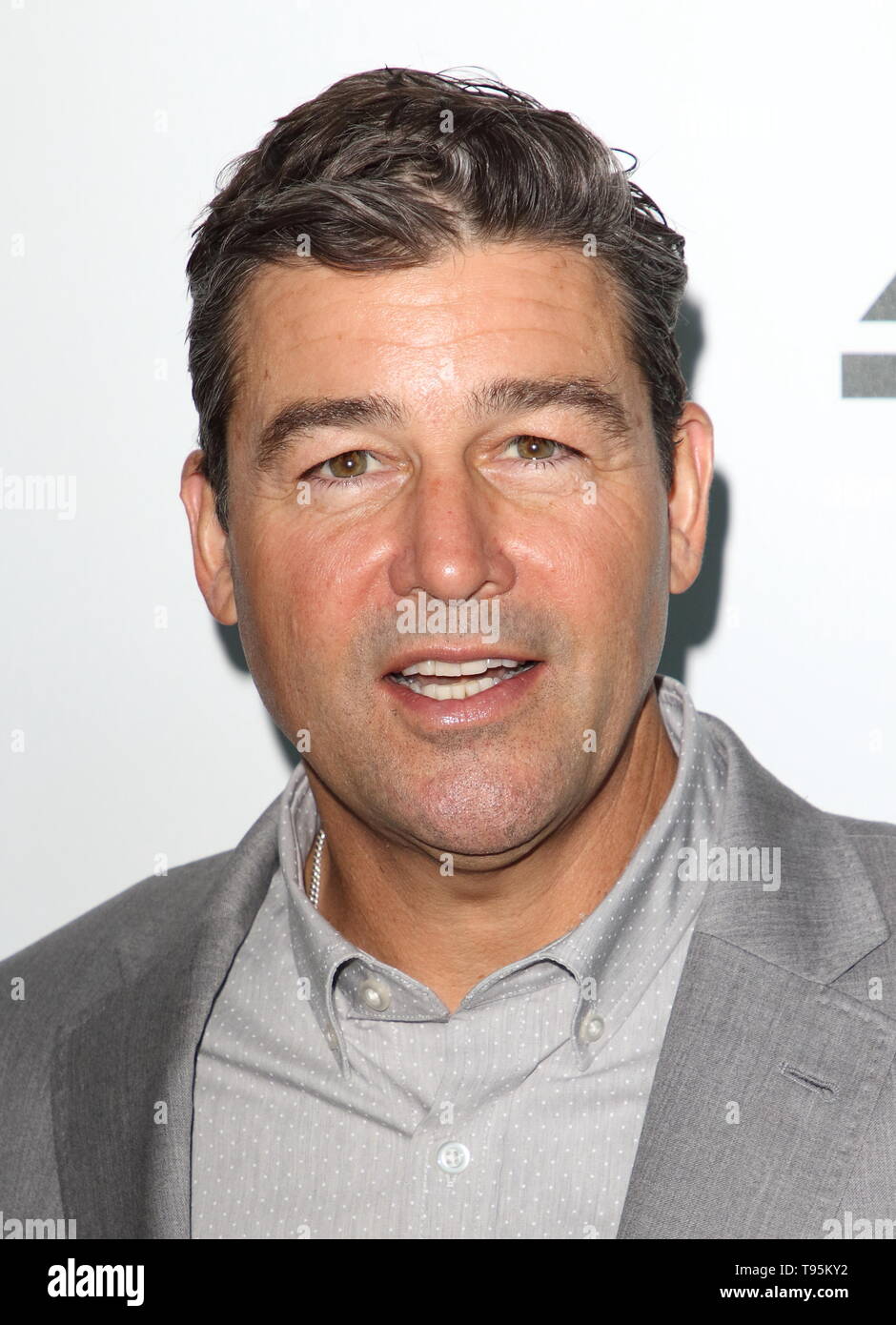 London, Großbritannien. Kyle Chandler an der Catch 22 - TV-Serie Premiere auf der Vue Westfield, Westfield Shopping Centre, Shepherds Bush, London, 15. Mai 2019. Ref: LMK73-S 2430-169519 Keith Mayhew / Sehenswürdigkeit Media WWW.LMKMEDIA.COM Stockfoto