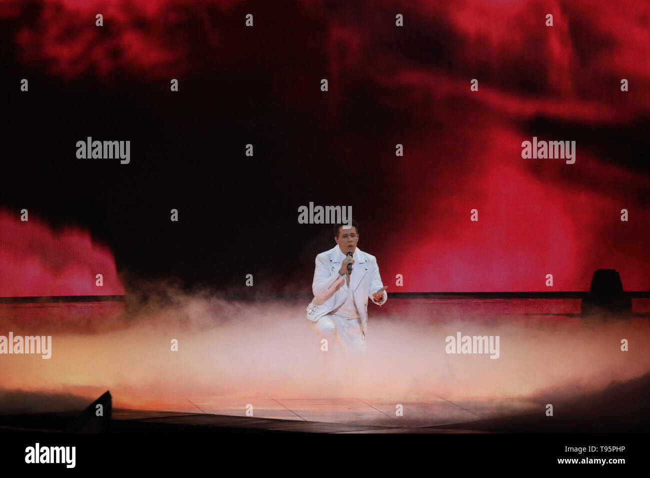 Tel Aviv, Israel. 16. Mai, 2019. Kroatischen Sänger Roko führt auf der Bühne im zweiten Halbfinale des Eurovision Song Contest 2019. Credit: Ilia Yefimovich/dpa/Alamy leben Nachrichten Stockfoto