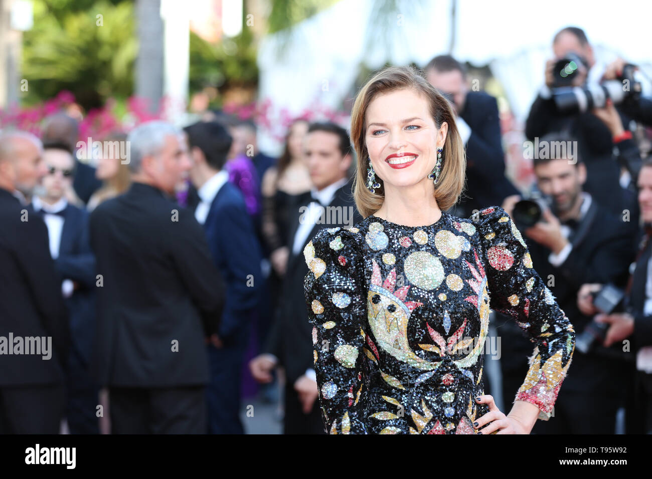 Cannes, Frankreich. 16. Mai, 2019. CANNES, Frankreich - 16. Mai: Eva Herzigova besucht das Screening von 'Rocket Man' während der 72Nd Cannes Film Festival (Credit: Mickael Chavet/Alamy leben Nachrichten Stockfoto