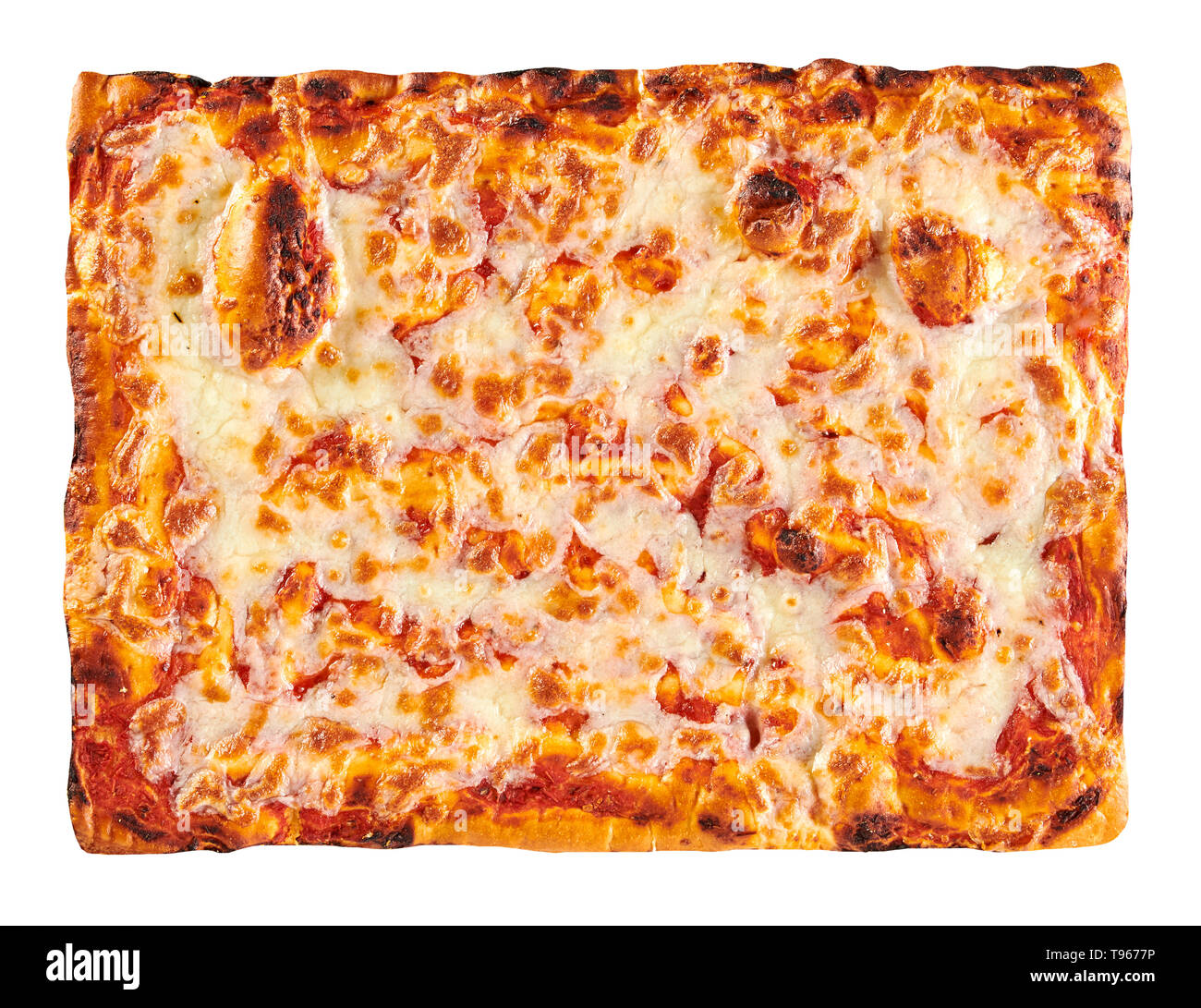 Klassische Bäckerei rechteckige Margherita Pizza mit geschmolzenem Mozzarella und Tomaten auf eine knusprige base Gesehen von oben nach unten isoliert auf weißem überstieg gekocht Stockfoto