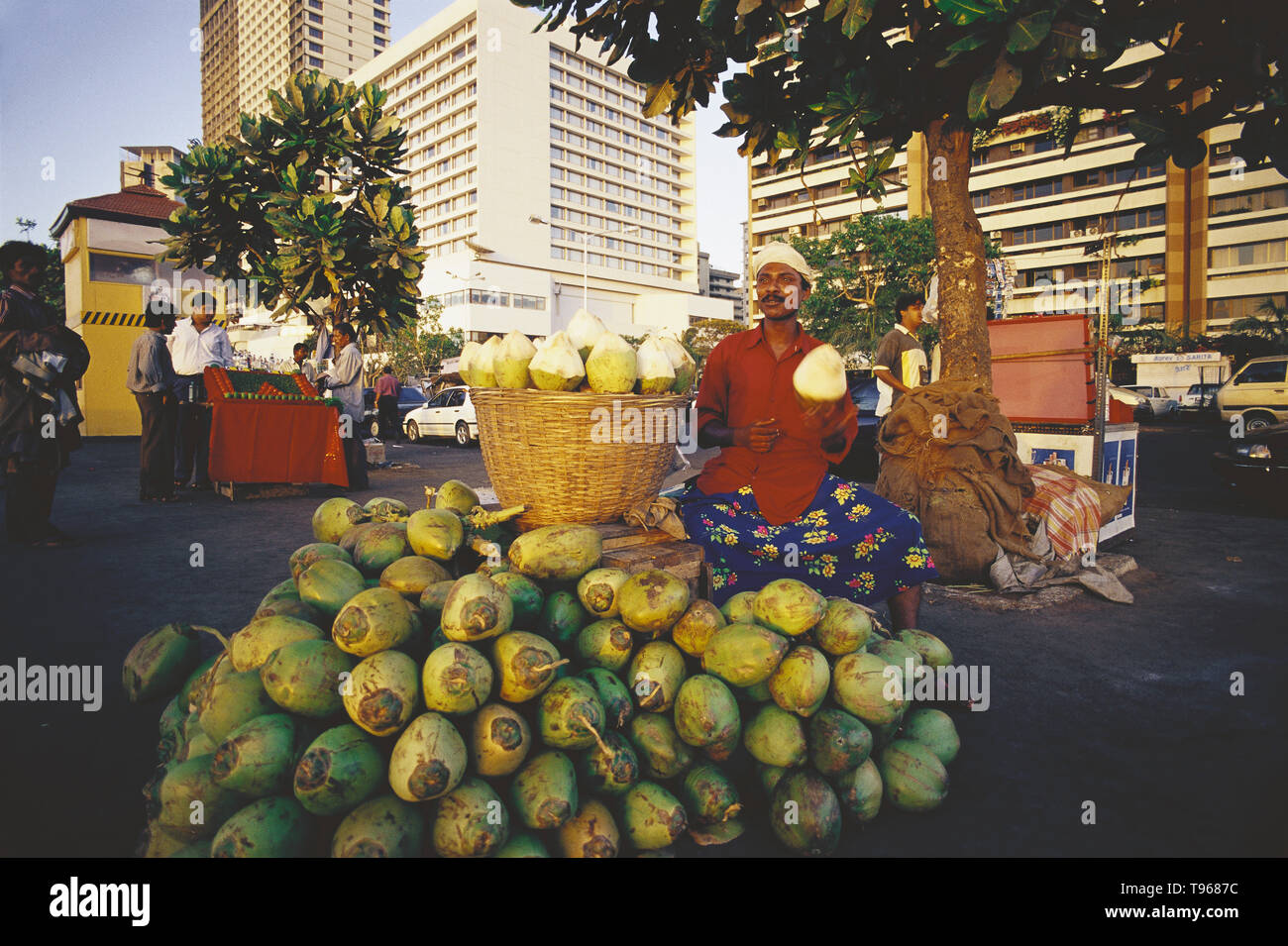 COCONUT VERKÄUFER, Nariman Point, Mumbai, Stockfoto