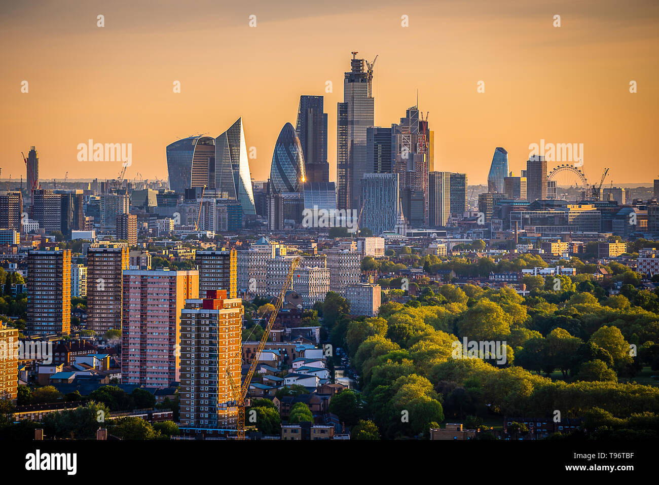 Die Londoner Skyline in der Dämmerung Stockfoto