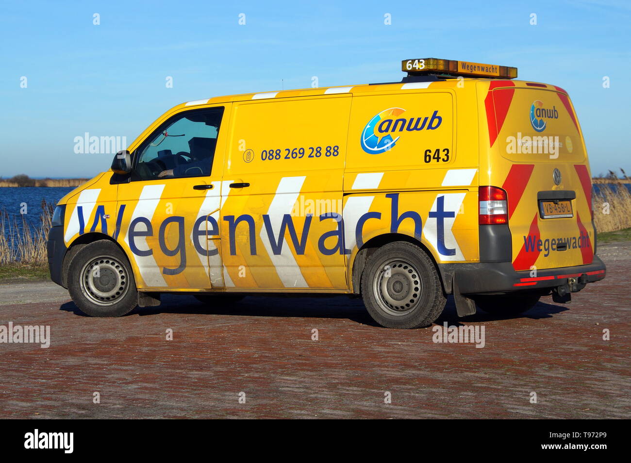Almere, Flevoland, Niederlande - Januar 25, 2016: Niederländische Pannenhilfe Fahrzeug von der Seite der Straße geparkt. Stockfoto