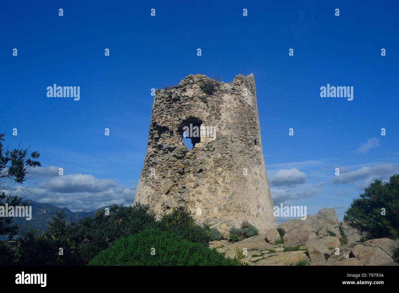 Turm von Porto Giunco Stockfoto