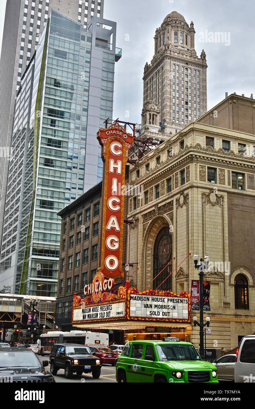 Die ikonischen Chicago Theater in der North State Street, Chicago, Illinois, USA Stockfoto