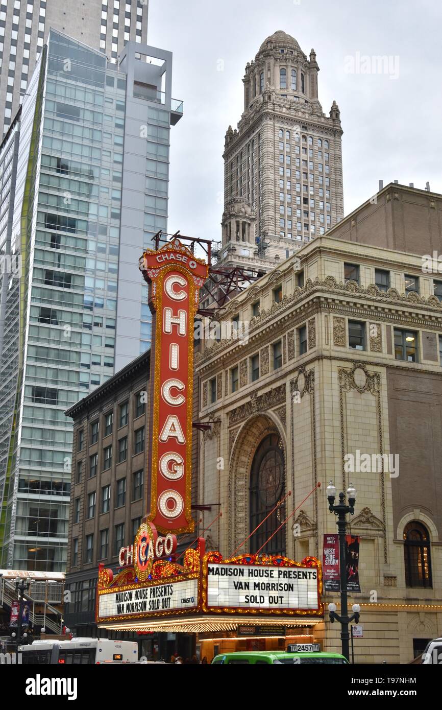 Die ikonischen Chicago Theater in der North State Street, Chicago, Illinois, USA Stockfoto