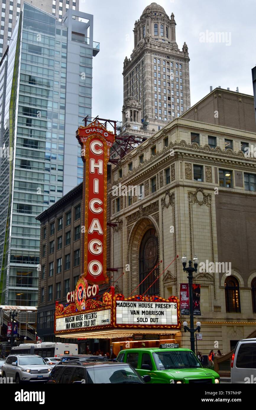 Die ikonischen Chicago Theater in der North State Street, Chicago, Illinois, USA Stockfoto