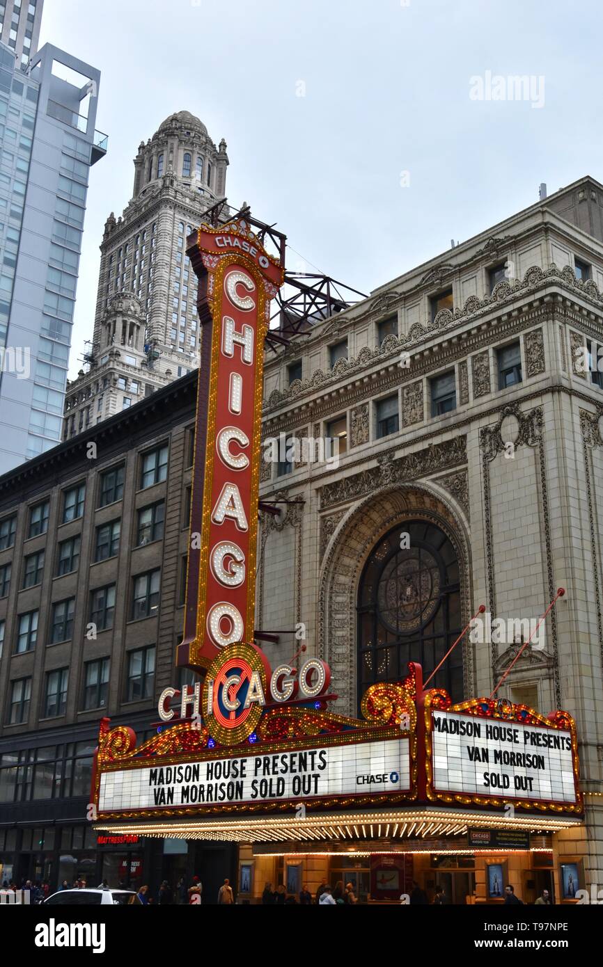 Die ikonischen Chicago Theater in der North State Street, Chicago, Illinois, USA Stockfoto
