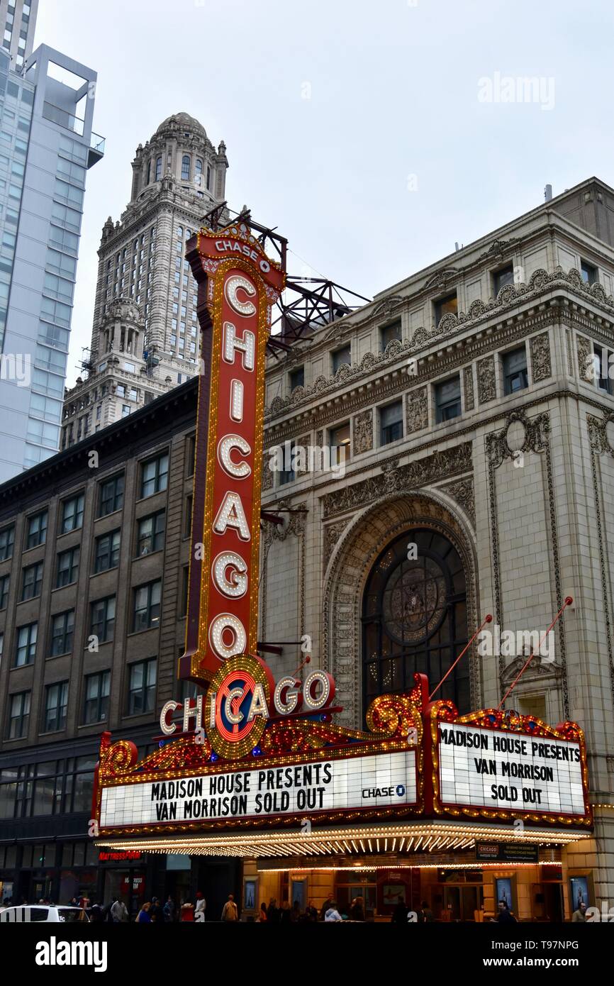 Die ikonischen Chicago Theater in der North State Street, Chicago, Illinois, USA Stockfoto