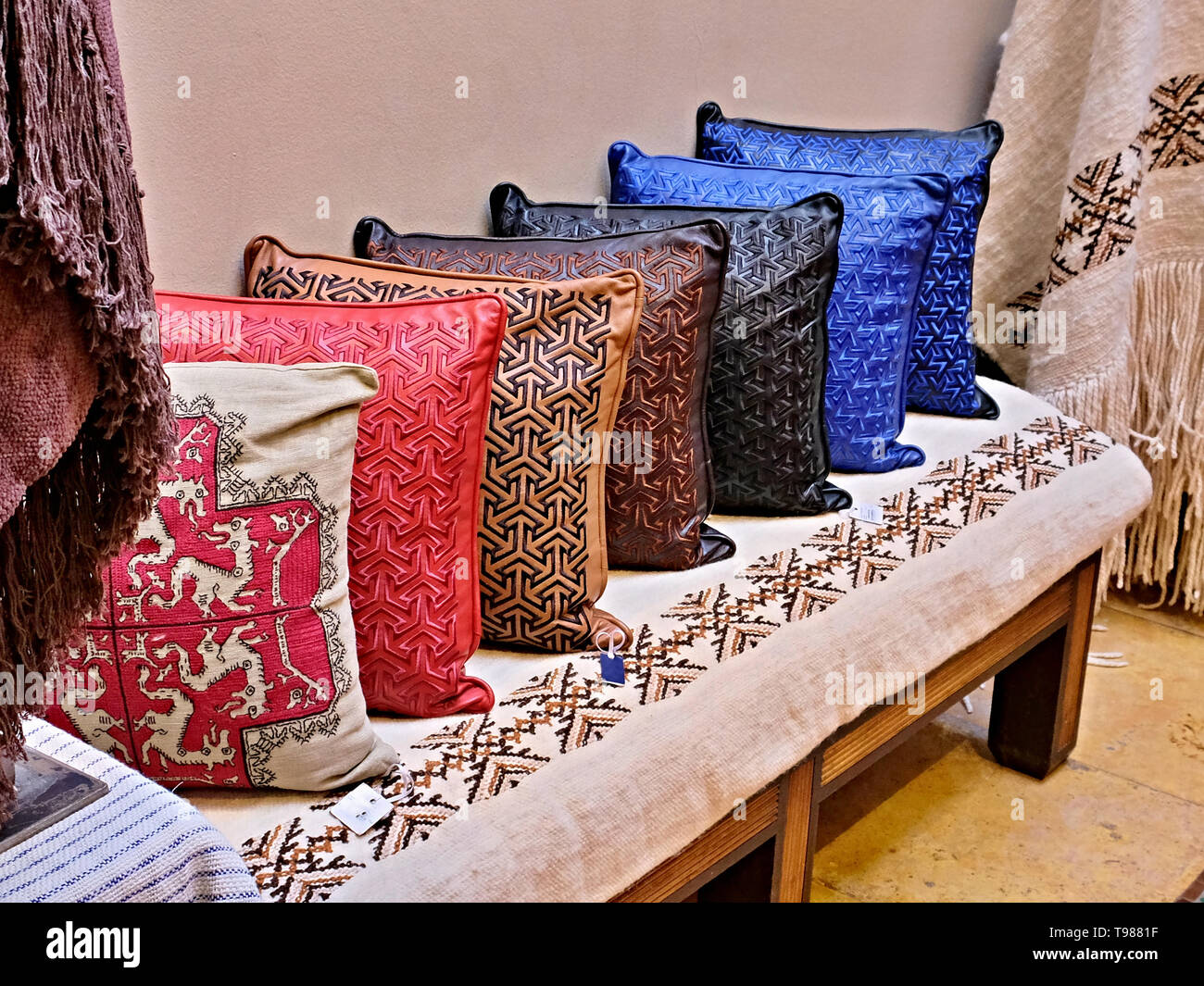 März 18, 2019, Majorelle Garten Marracesh Marokko: Boutique Shop im Museum von Yves Saint Laurent Stockfoto