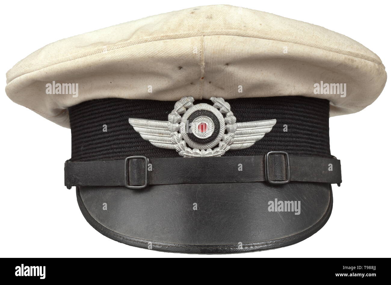 Eine Schirmmütze des deutschen Sports Association in den weißen Ausgabe Sommer wechselbare Cover in weißes Leinen, Verkleidung Band aus schwarzem Mohair, die untere Kappe Rand blau-grau Wolltuch, braunem Leder Schweißband, Aluminium Kappe Flügeln. historischen, geschichtlichen, Luftwaffe, Zweig, Zweige, bewaffneten Service, Streitkräfte, Militaria, Militär, Luftwaffe, Objekt, Objekte, Stills, Clipping, Clippings, Ausschneiden, Ausschnitten, 20. Jahrhundert, Editorial-Use - Nur Stockfoto