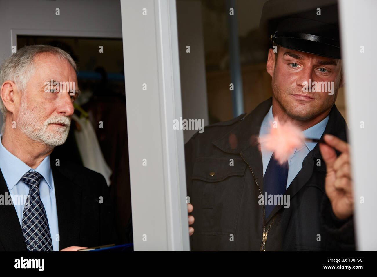 Kommissar der polizei -Fotos und -Bildmaterial in hoher Auflösung – Alamy