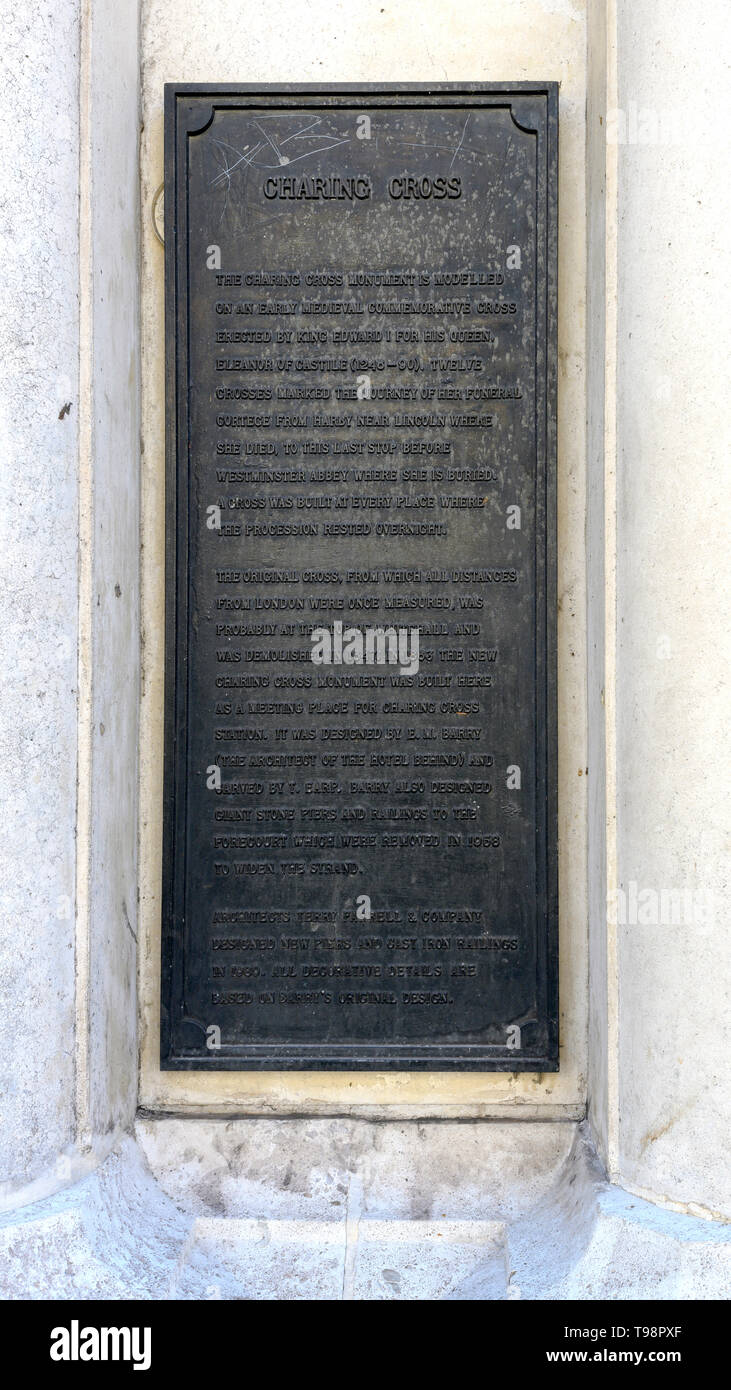 Historisches Erbe Gedenktafel im Charing Cross, Westminster, London, England, UK. Stockfoto