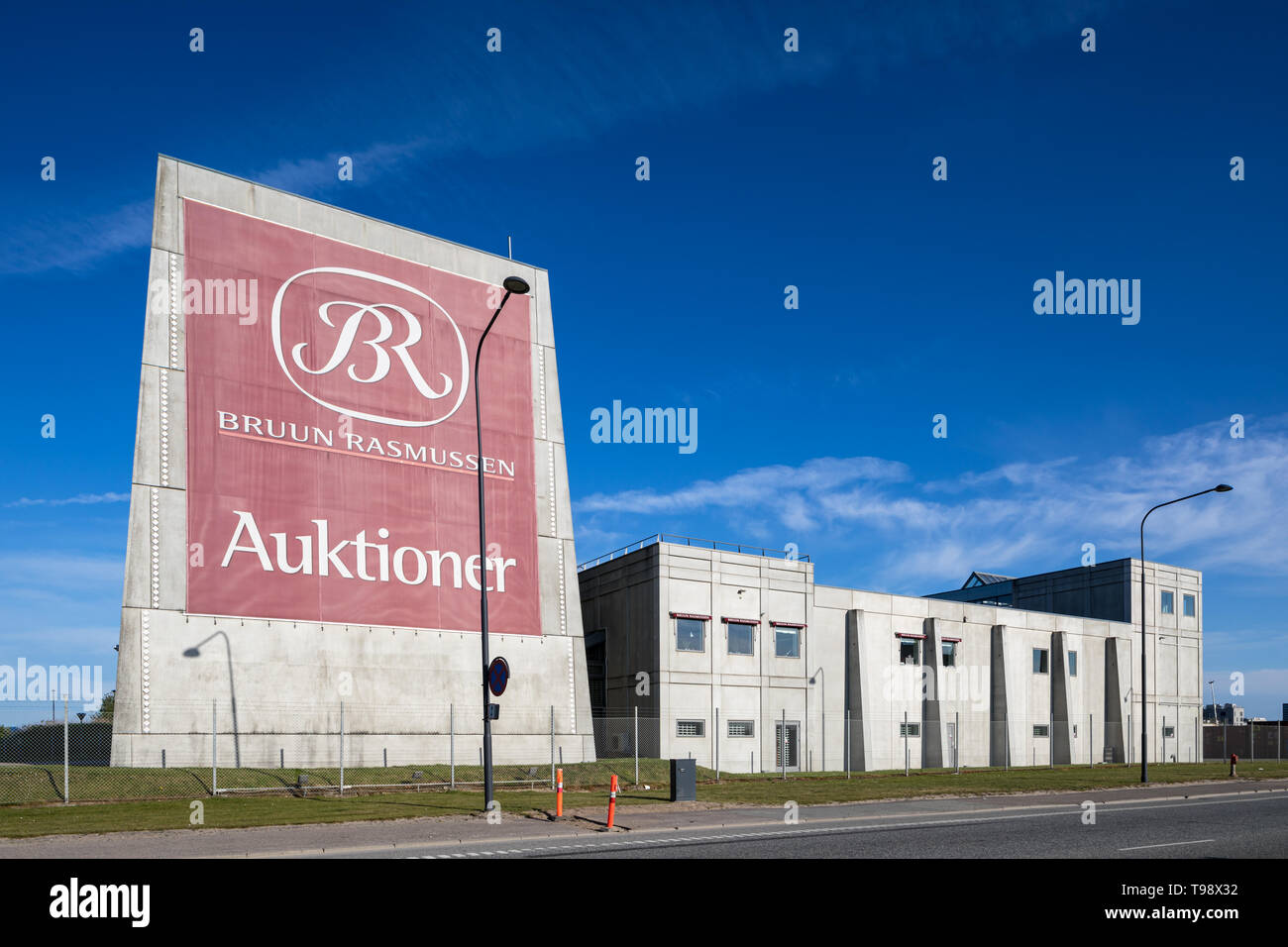 Bruun Rasmussen Kunstauktioner (Bruun Rasmussen Auctioneers), Gebäude von Kim Utzon, 2003, jetzt abgerissen; Sundkrogsgade, Kopenhagen, Dänemark Stockfoto