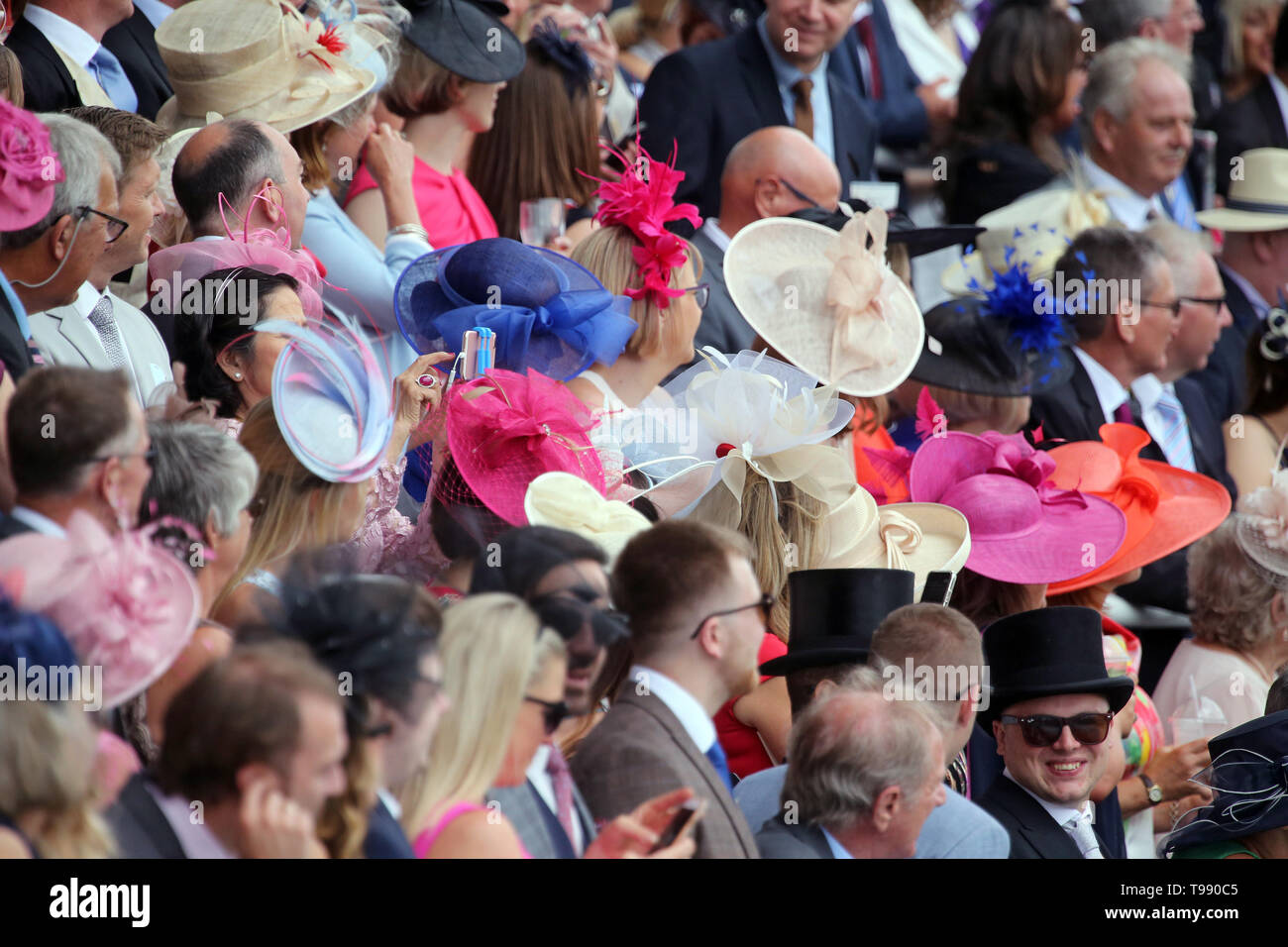 19.06.2018, Ascot, Windsor, UK-elegant gekleideten Menschen im Royal Ascot Racecourse. 00 S 180619 D810 CAROEX.JPG [MODEL RELEASE: NEIN PROPERTY RELEASE: Stockfoto