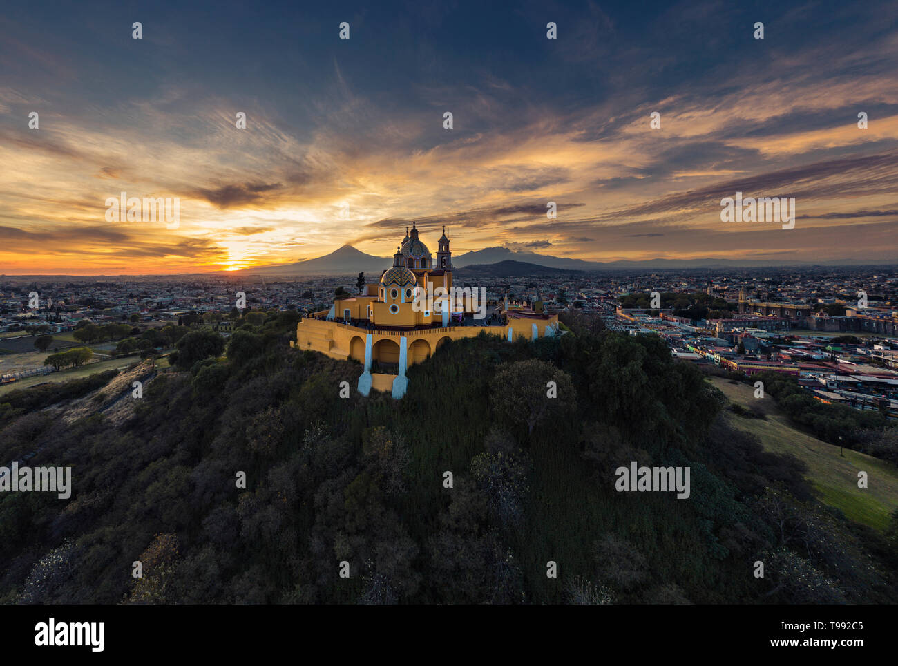 Die Große Pyramide von Cholula ist die größte Pyramide der Welt, Cholula de Rivadavia, Puebla, Mexiko Stockfoto