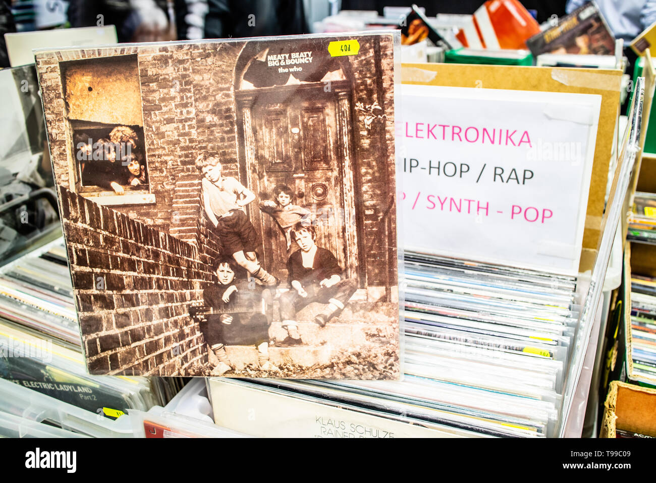 Corato, Polen, 11. Mai 2019: Die Who, fleischigen Beaty Groß und Hüpfburgen, Vinyl, LP, Compilation, Stereo, 1971, Rock, Sammlung von Vinyl im Hintergrund Stockfoto