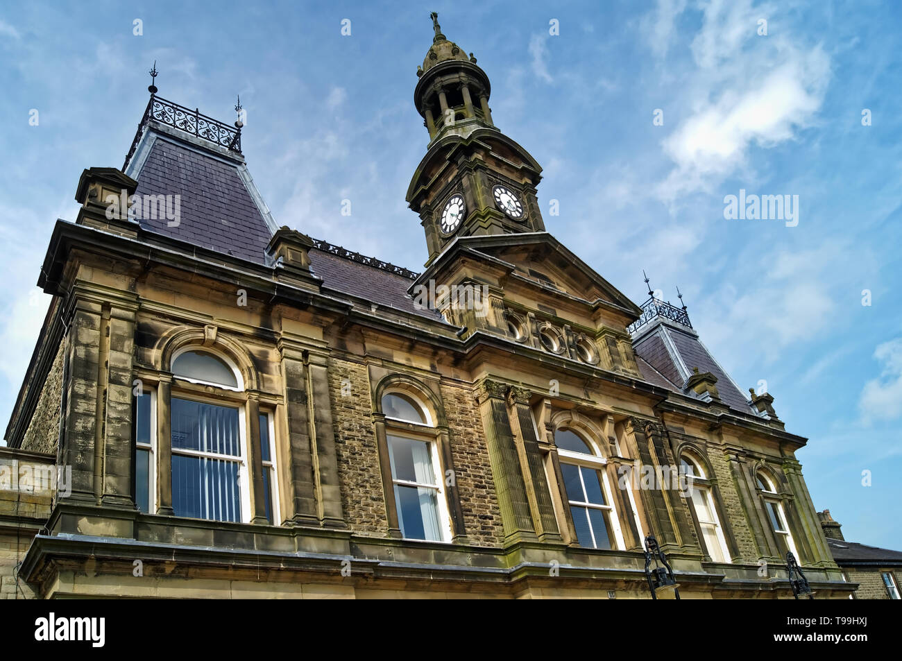 Großbritannien, Derbyshire, Peak District, Buxton Town Hall. Stockfoto