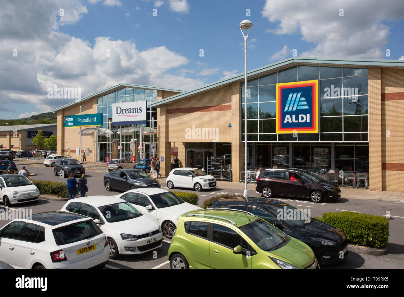 Aldi Parkplatz Stockfotos Und Bilder Kaufen Alamy