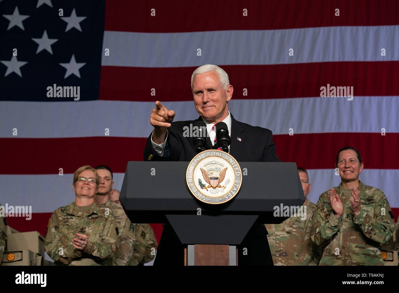 Us Vice President Mike Pence Adressen Soldaten während einer Reise nach Ft. McCoy Mai 16, 2019 in Tomah, Wisconsin. Stockfoto