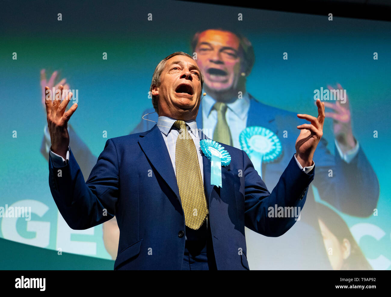 Edinburgh, Schottland, Großbritannien. 17 Mai, 2019. Nigel Farage in Edinburgh für eine Rallye mit europäischen Kandidaten des Brexit Partei. Gehalten an der Corn Exchange in der Stadt. Credit: Iain Masterton/Alamy leben Nachrichten Stockfoto